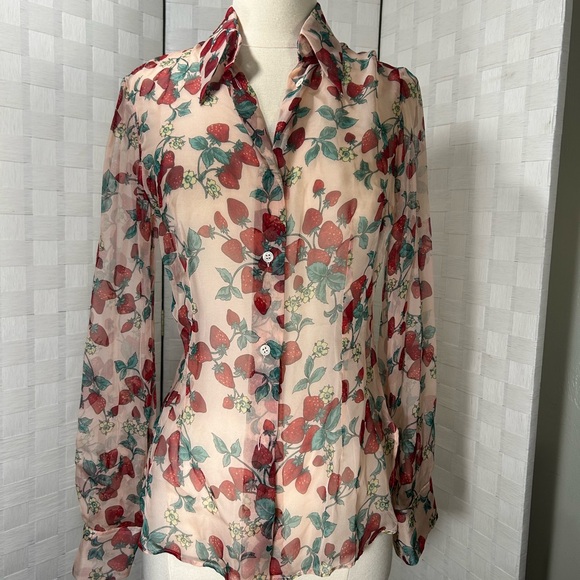 Dolce and Ganbana silk button down blouse with strawberry pattern NWT (Vintage) - Picture 1 of 16